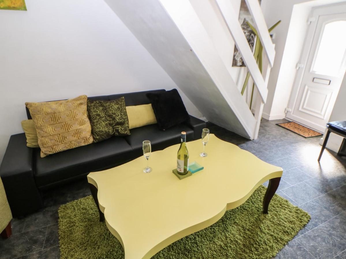 האלטוויסל Hollie Cottage מראה חיצוני תמונה